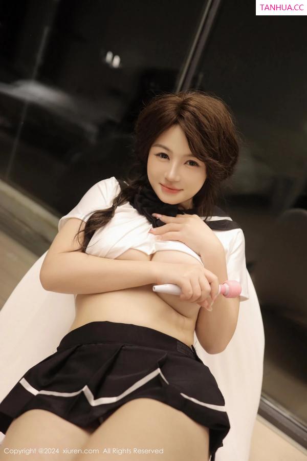   [XiuRen]高清写真图 2024.03.14 No.8229 沈思怡 美臀性感第41张图片
